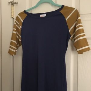 LuLaRoe GiGi top in XS